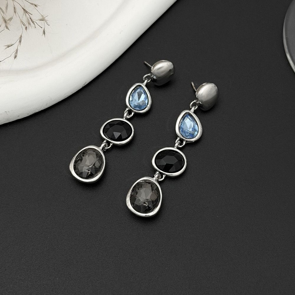 Sweet Creative Waterdrop Earrings Charm Geometric Inlaied Rhinestone Stud Earrings Metal Retro Tassel Long Dangle Earring Women