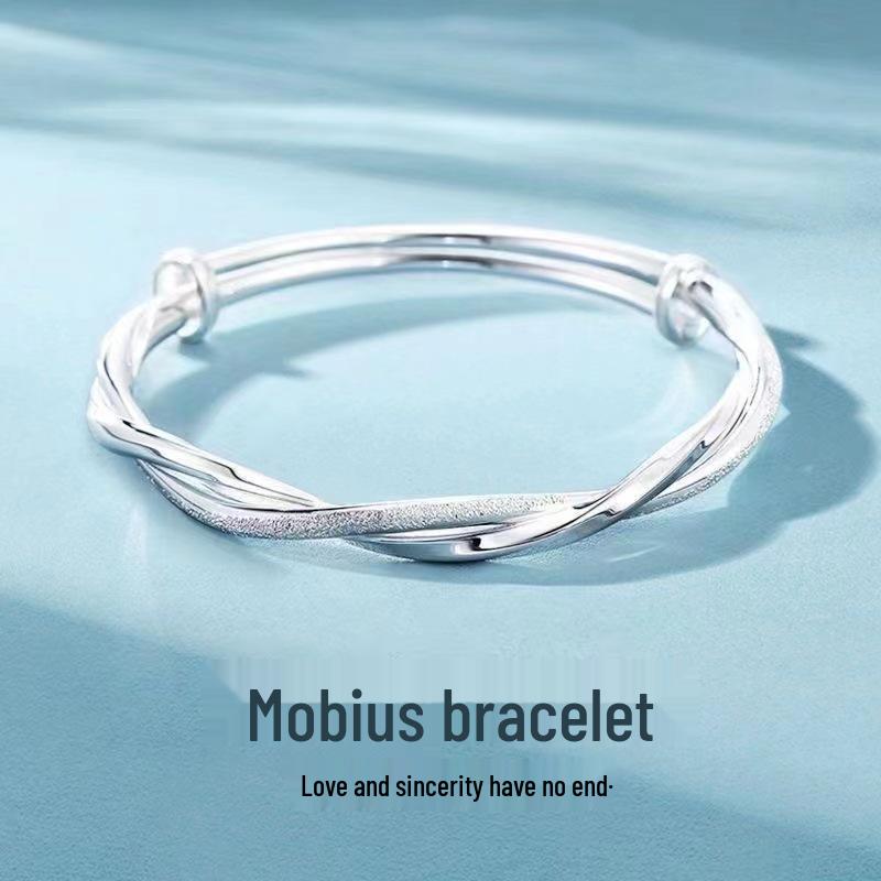 Women's Möbius Twist Sand Shimmer Bracelet - Creative Braided Design