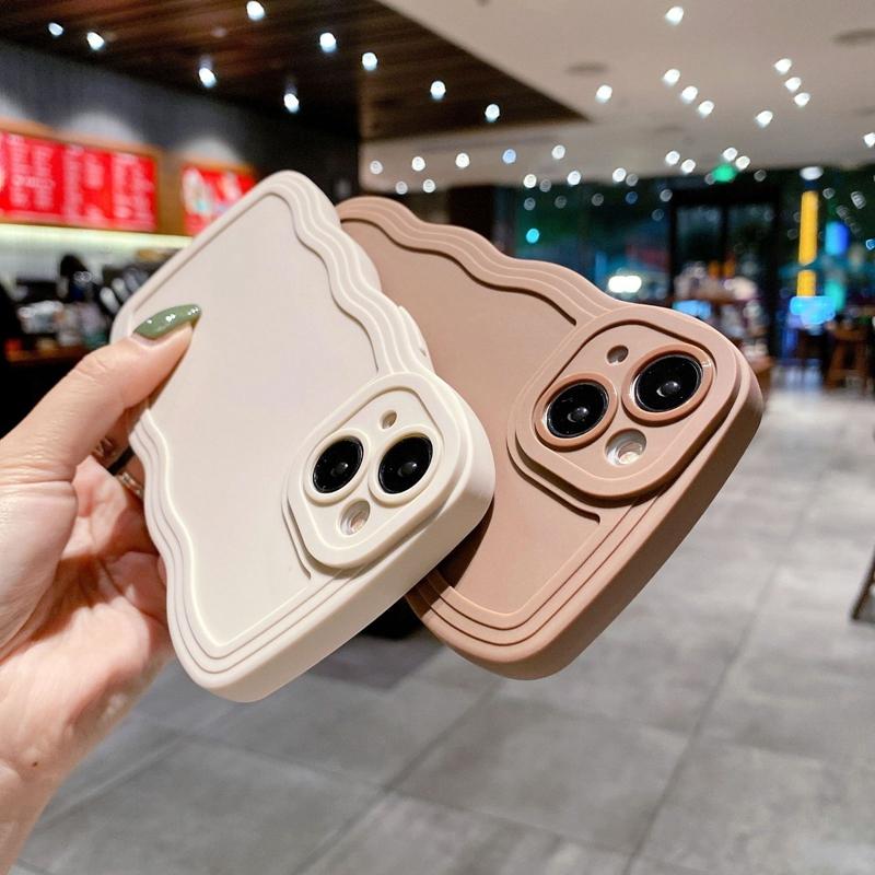 Luxusní matný nárazuvzdorný silikonový kryt s vlnitými liniemi pro iPhone 15 14 13 12 11 Pro Max X Xs XR Max 7 8 Plus matný nárazuvzdorný měkký silikonový kryt s motivem cukrovinek
