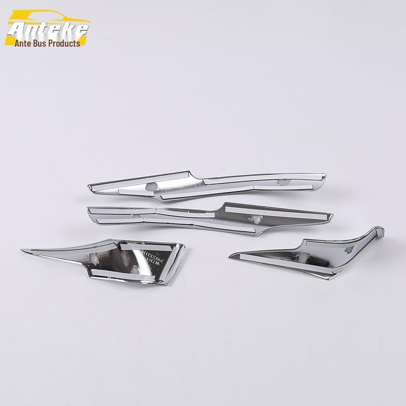 17 Compass Rearview Mirror Trim Cover: Bright Strip Accessory