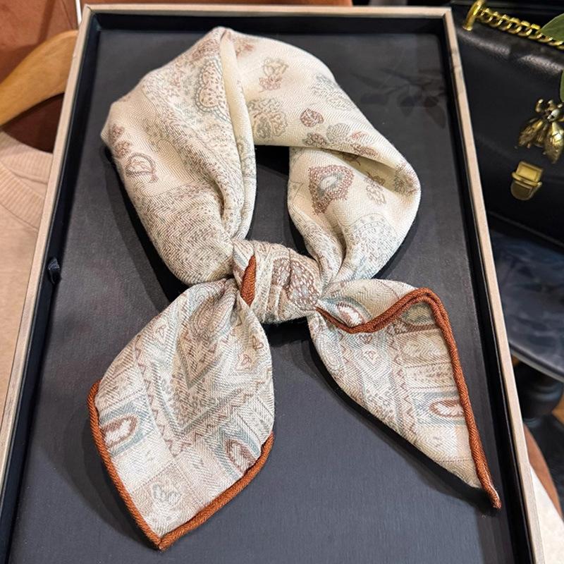 

Fashion 70% Wool 30% Real Silk Scarf For Women Shawls Wraps Foulard High Quality Scarves Square Pashmina Female Hijab Bandana Silk wool 62x62cm