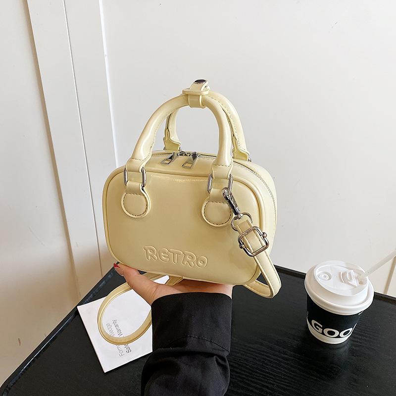 Solid color handbag women's 2025 new trendy fashion temperament shoulder bag trendy messenger small square bag women