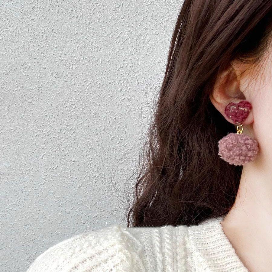 Curly Plush Heart Earrings: Trendy Autumn/Winter 2024 Design for Women