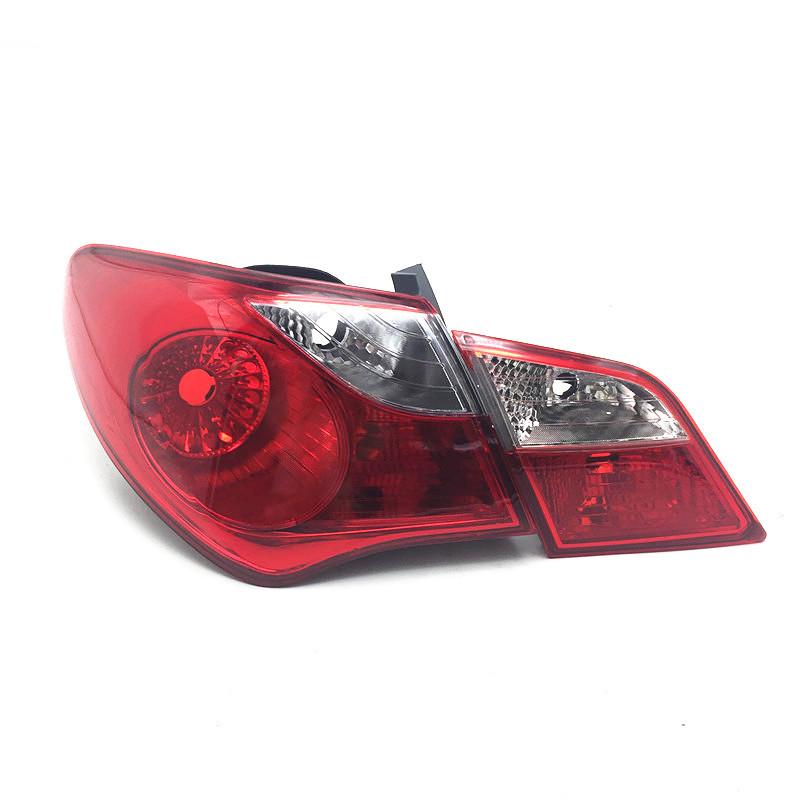 Compatible with Hyundai Elantra 08-15 Rear Taillight Assembly (Reversing Half)