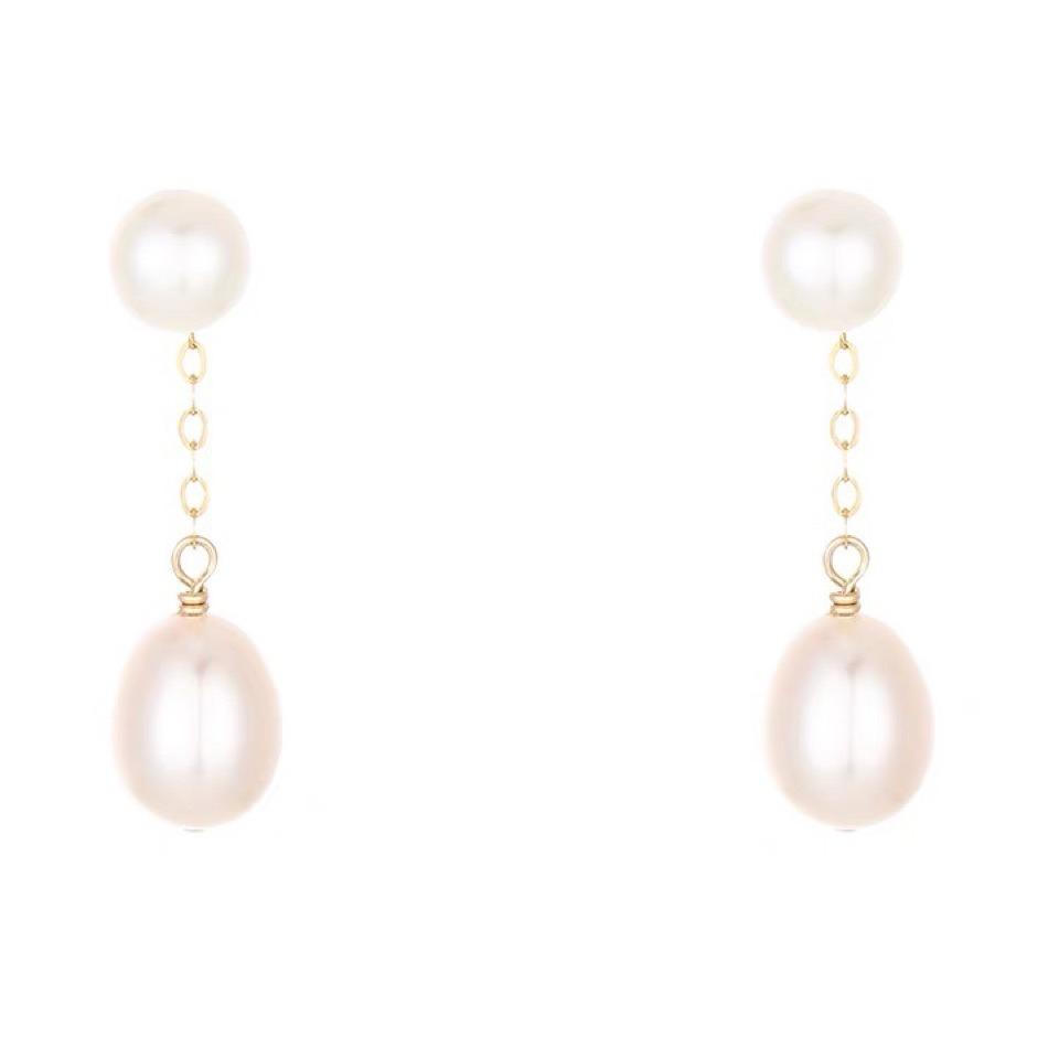 Natural pearl earrings, long drop style, designed for women, suitable for round faces, creating a slimming effect, simple and elegant, versatile for