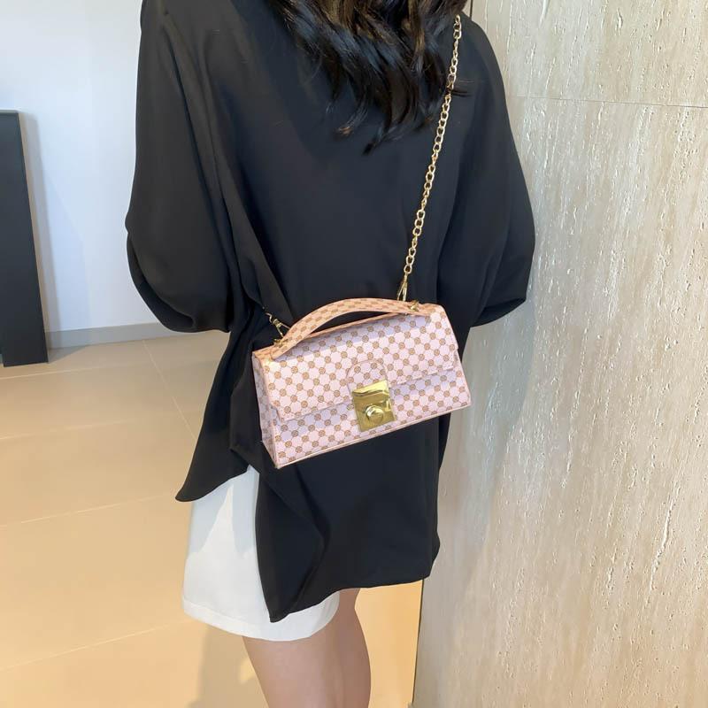 Retro Summer Handbag Women's 2025 New Casual and Beautiful Personalized Women's Bag Fashion Trend Shoulder Small Square Bag