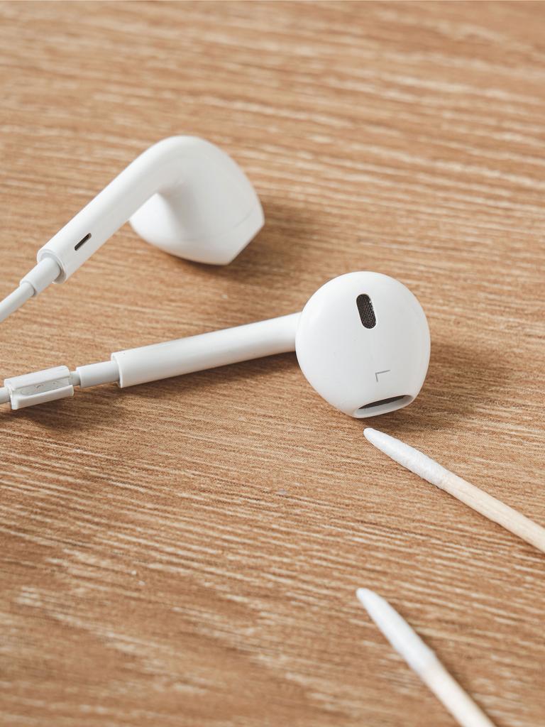 Pointed Wooden Cotton Swabs 400 Count