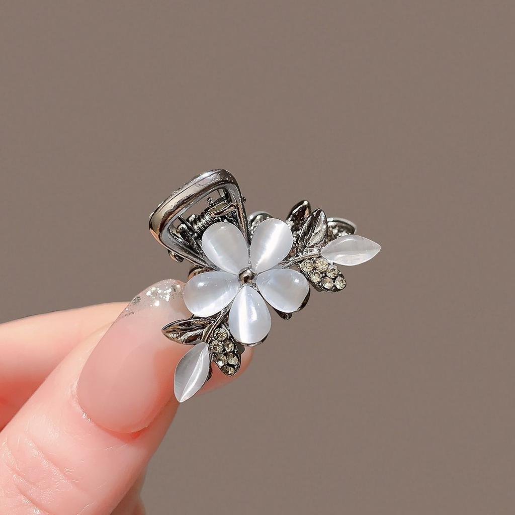 Hairpin female small hair clip exquisite small flower clip hair grab headdress side bangs clip