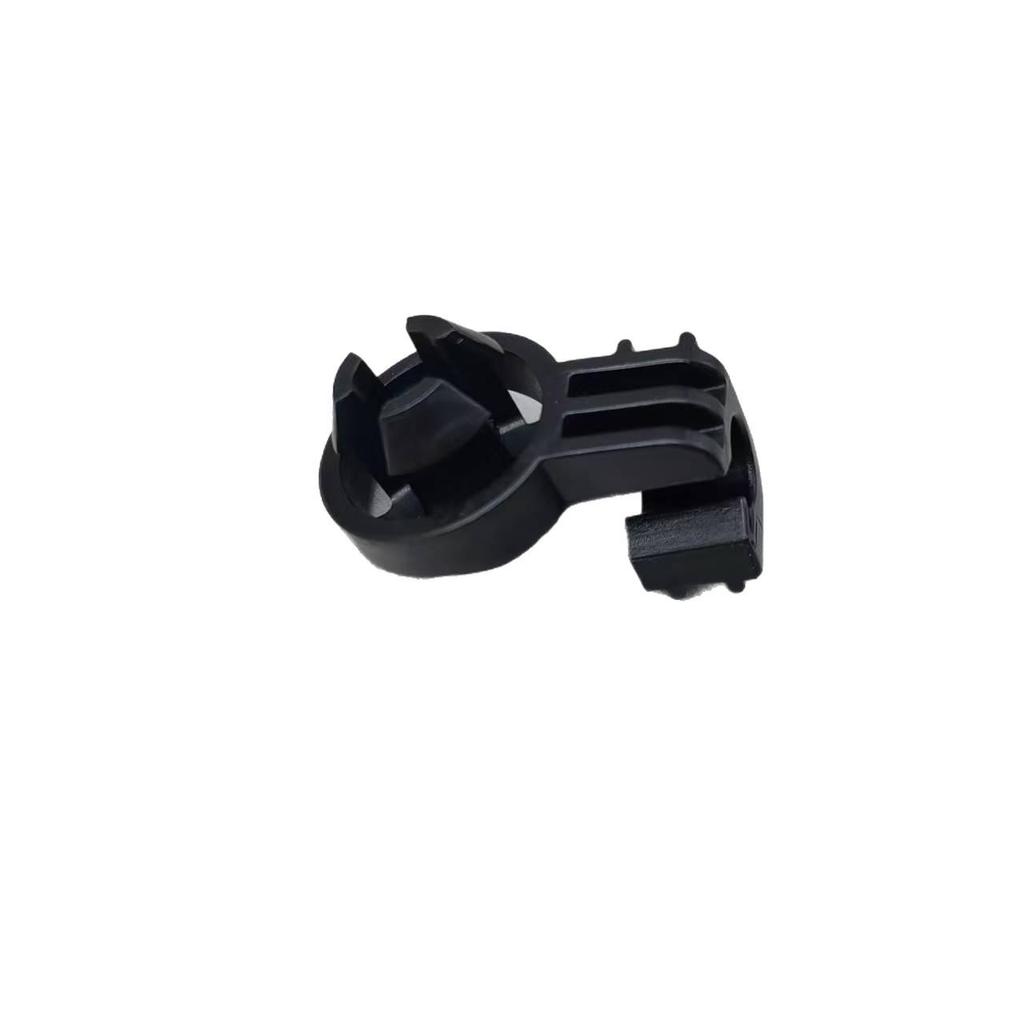 Volkswagen Golf Skoda Fabia Engine Support Bracket Clip 5M0 823 395A
