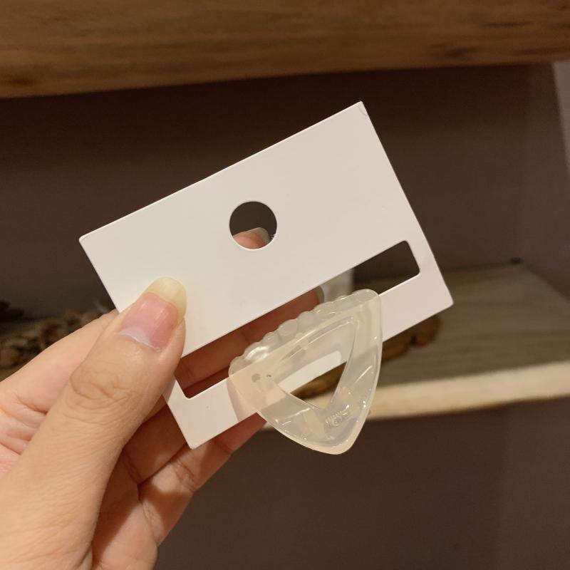 

Милые маленькие заколки-крабики для волос для женщин, мини-акриловые заколки для волос однотонных цветов, модные заколки-бабочки для хвостика, аксессуары для волос для девочек Size fits all