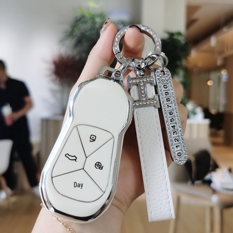 Xiaopeng P7/G3 2021-2022 Car Key Protective Cover with Buckle for Men & Women