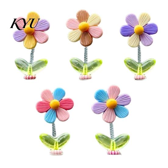 Desktop Flower Ornament Spring Wobbly Car Dashboard Ornament, Shaking Head Sunflower Interior Decor, Cute Decorations for Rearview Mirror And
