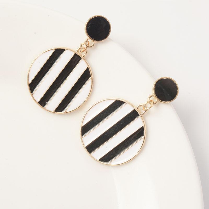 Neue Mode Emaille Ohrhänger für Damen Koreanische Blume Tropfen Geometrische Statement Ohrringe für Damen Hochzeit Ohr Zirkon aretes