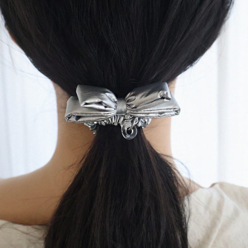 APIOH Balloon Ribbon Scrunchy