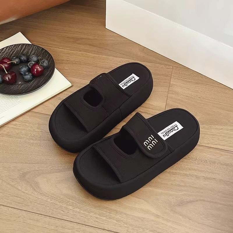 Cool slippers women's summer wear fashionable new thick-soled heightening one-word drag premium beach sandals