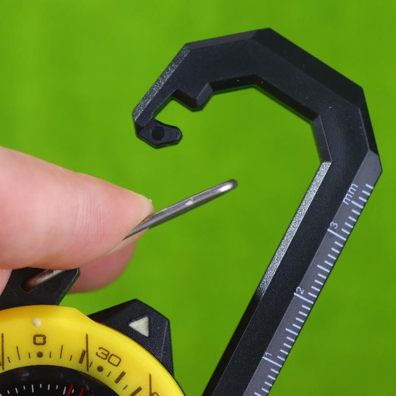 1Pc Luminous Compass Keychain Carabiner Portable Abs Material Directional Guide Sports Off-Road For Hiking Camping