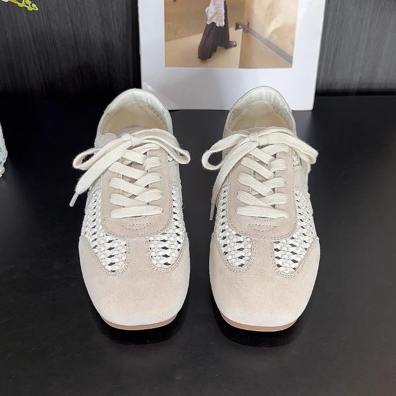 Fashion Shoes Female 2025 Fashion Lace-up Women's Vulcanize Shoes New Hollow Out Casual Light Comfortable Mesh Breathable Sneakers
