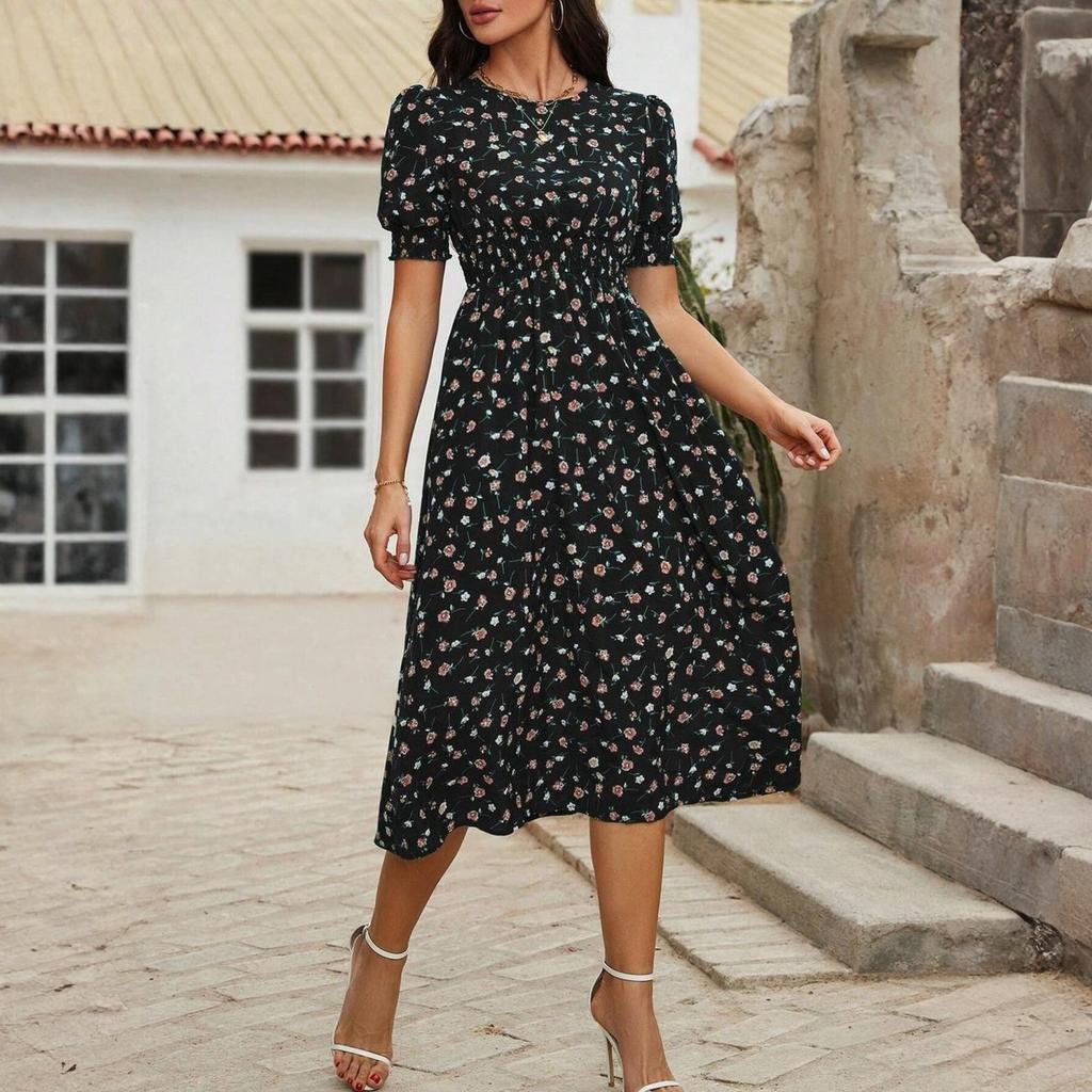 Women's Fashionable Round Neck Short Sleeved Floral Print Holiday Casual Dress