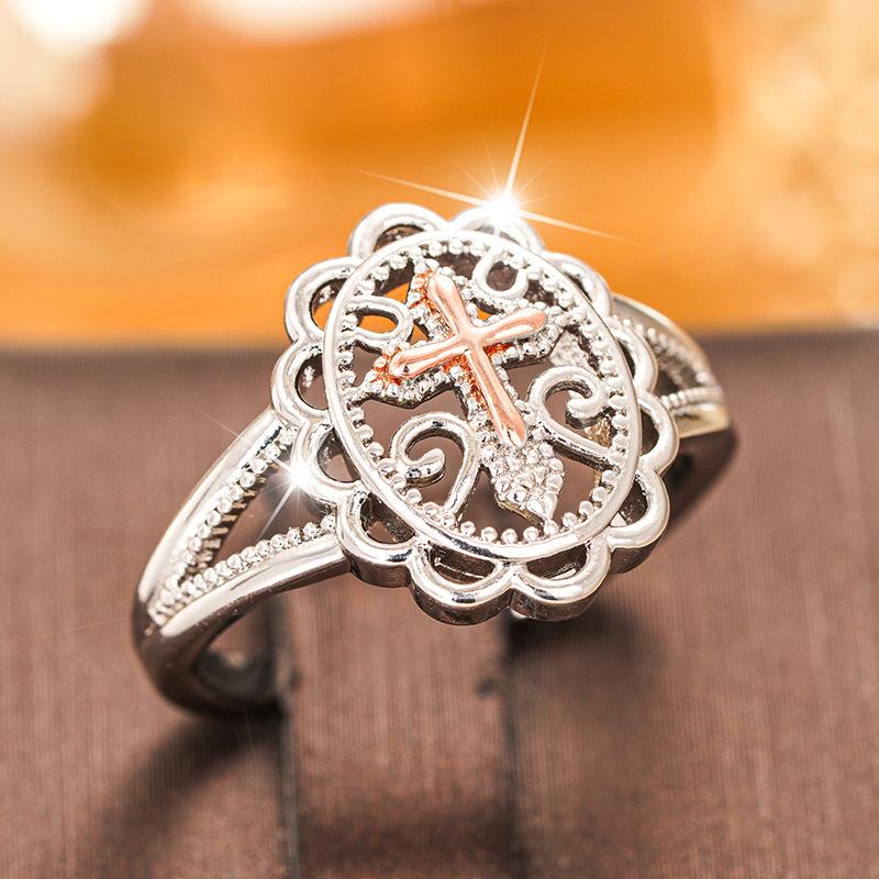 

New Design with Shiny Geometric Dual Color Cross Exquisite Jewelry, European and American Exquisite Personality Temperament Ring 9