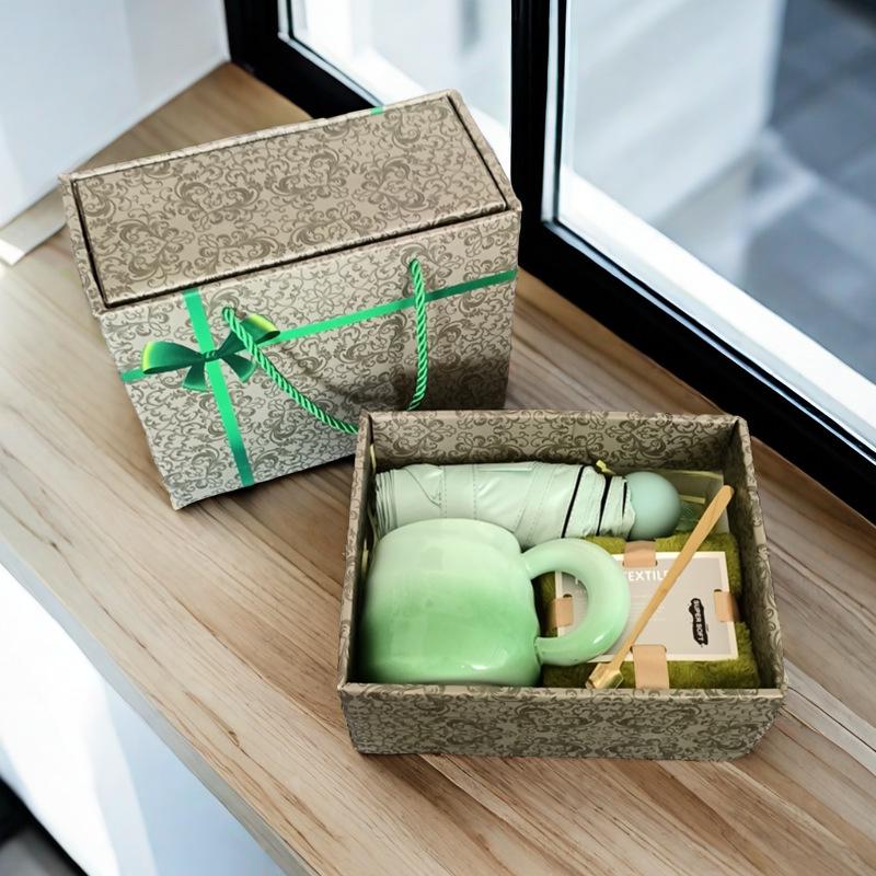 May Day Employee Gift & Full Moon Banquet Souvenir Set