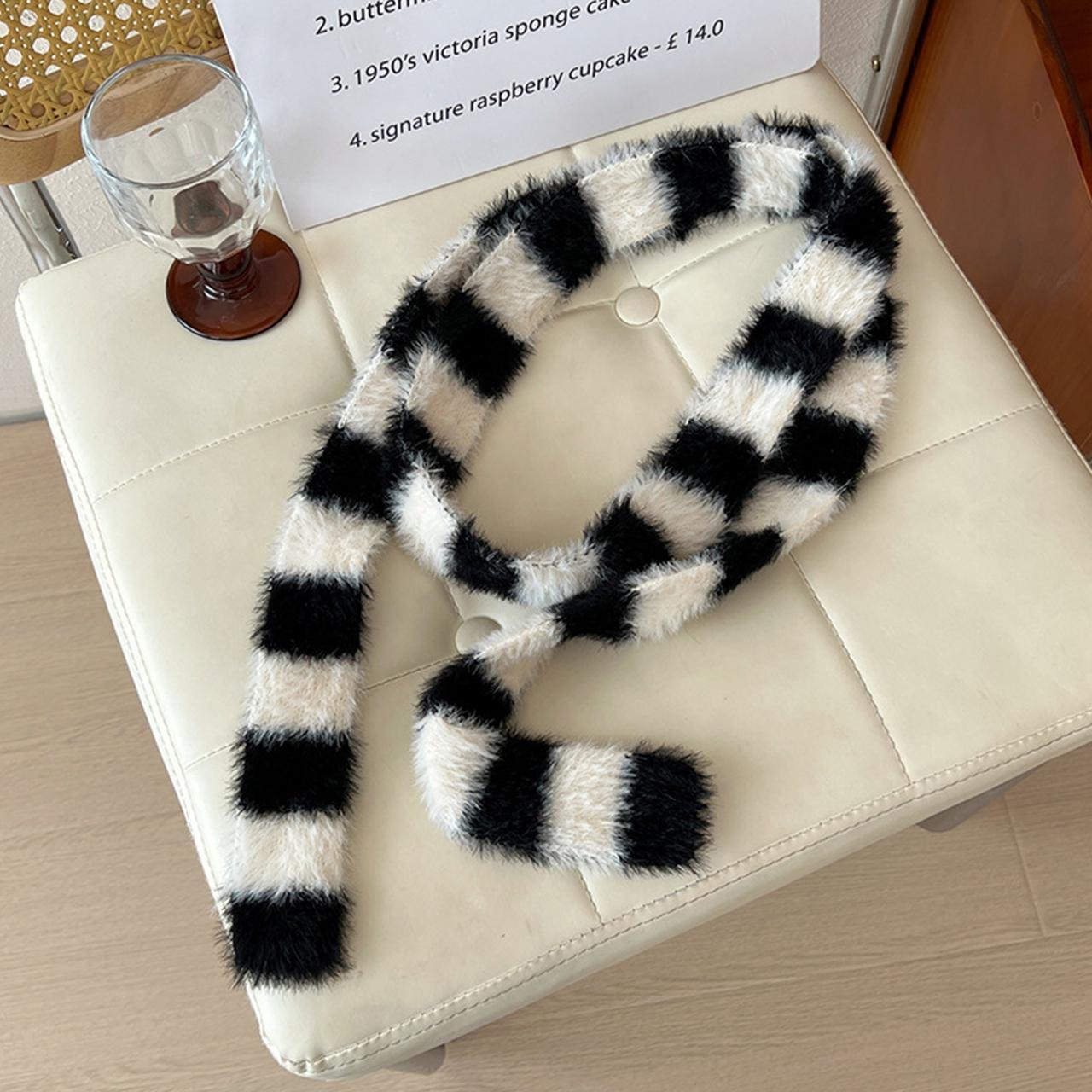 

Y2K Полосатый Плюшевый Шарф Женский Вязаный Длинный Тонкий Универсальный Шарф Корейская Девушка Все-Сочетаемый Декоративный Утеплитель Шеи Пушистый Шарф чёрный