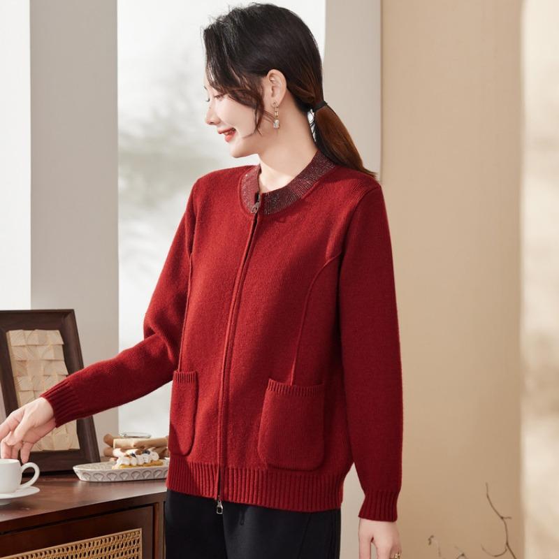 New middle-aged and old women's clothing noble thickened sweater jacket middle-aged mother autumn clothing knitted clothes