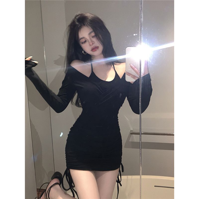 Fashionable black sexy off-shoulder long-sleeve dress for women, new spring slimming versatile pencil skirt