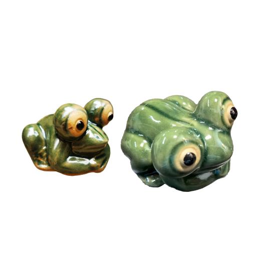Ceramic Big Eyes Frog Figurine Realistic Green Frog Statue Indoor Outdoor Garden River Pond Lake Fish Tanks Animal Decoration