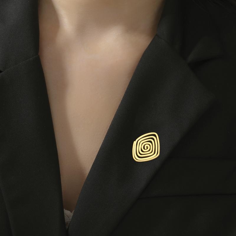 Stainless Steel Spiral Swirl Maze Wolf Head Pins Brooch For Women Men Geometric Suit Collar Badges Jewelry 2026 Trendy Gift