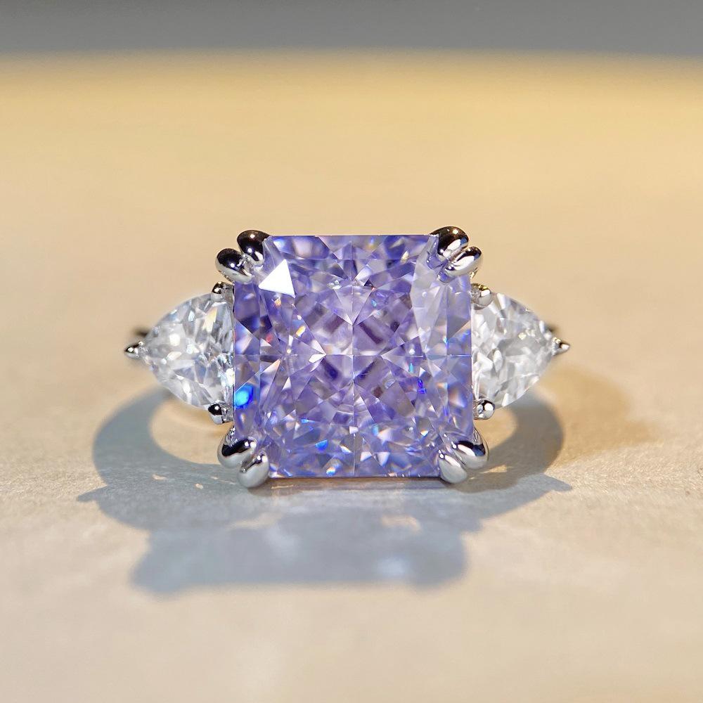 2022 S925 Sterling Silver Ring with Emerald Green 5 Carat Zirconia for Women