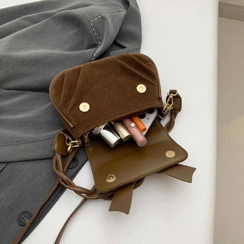 Matowa damska torba crossbody z zamkiem w kształcie łuku z PU, monochromatyczna, elegancka i wszechstronna, mini torebka na ramię, portfel na imprezę, nowa