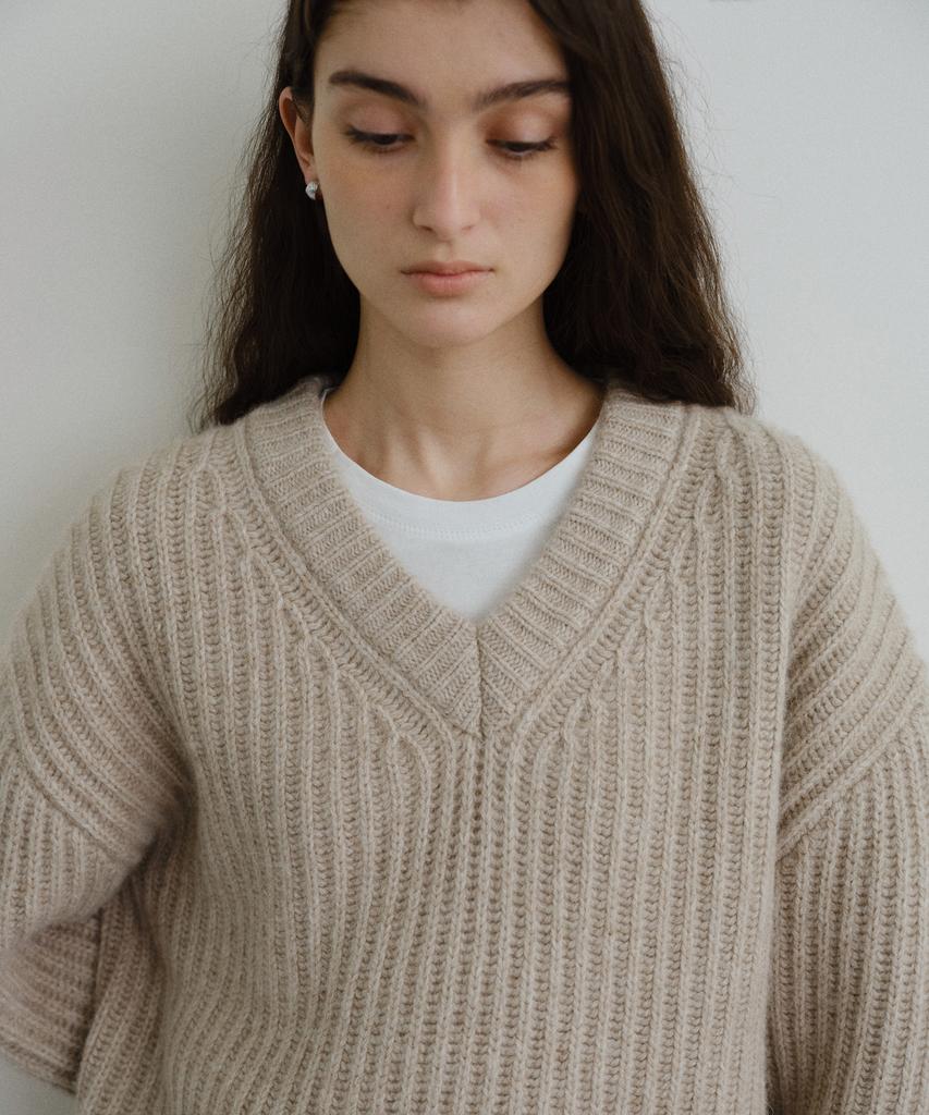 Yulago Baby Alpaca V-Neck Knit