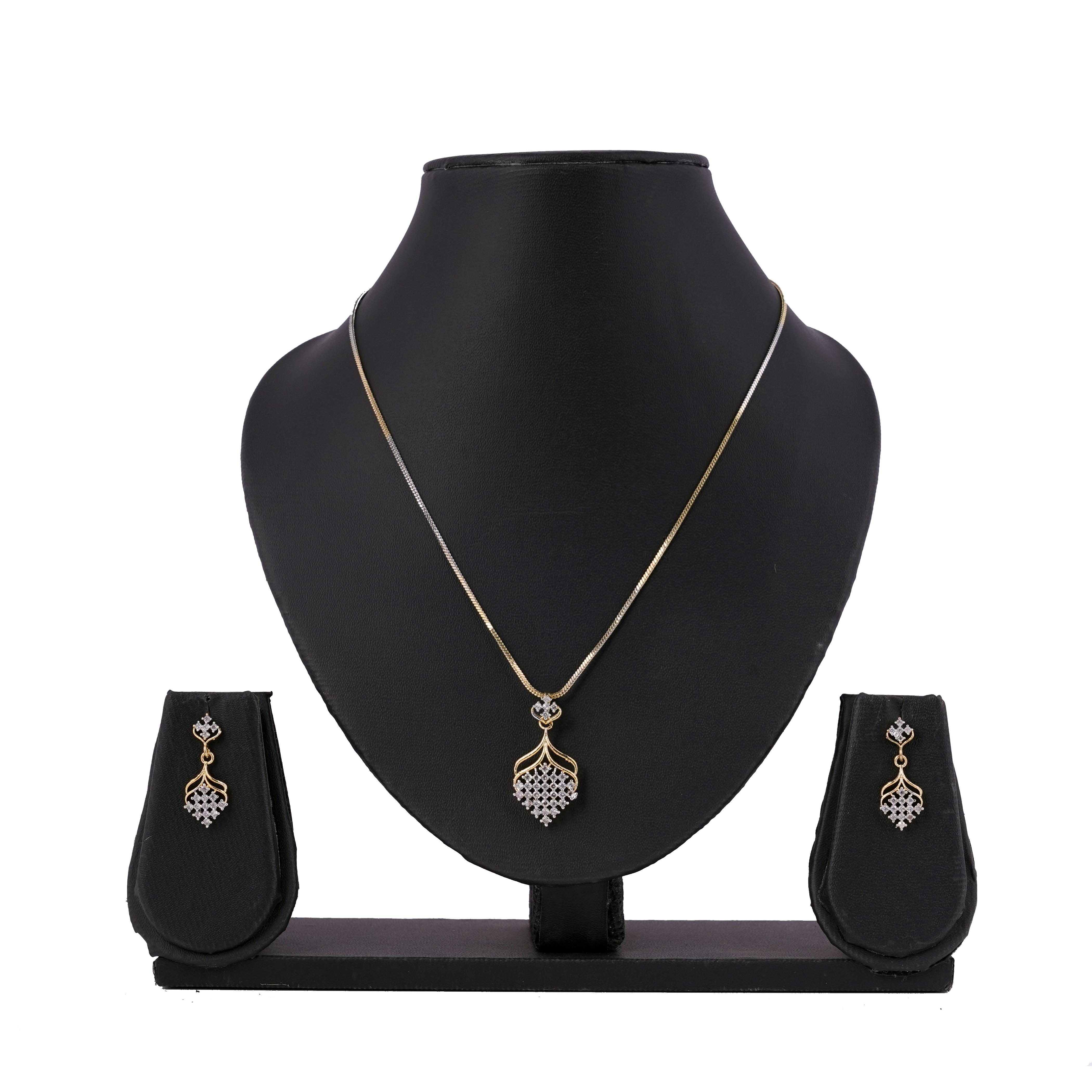 

American Diamond Mangalsutra с парой серег