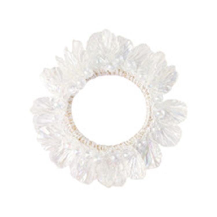 

Trendy Shell Pearls Hair Rope Offering Comfort and Style Comfortable Scrunchies Pneytail Holder For Fashion Women білий