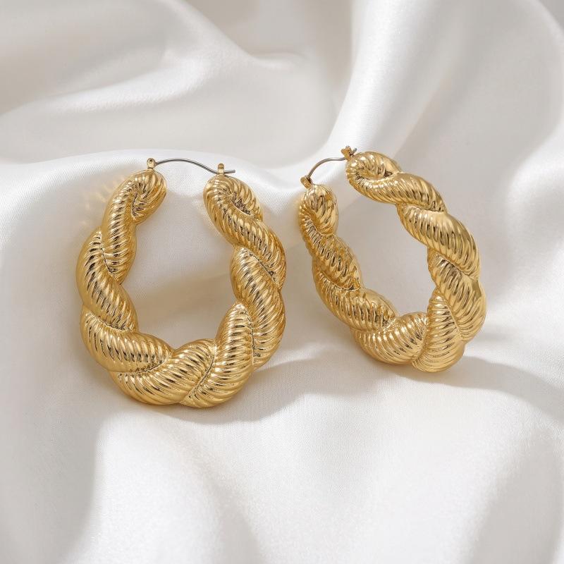 Rough woven twisted flower circle earrings retro and old gold twist personalized versatile earrings