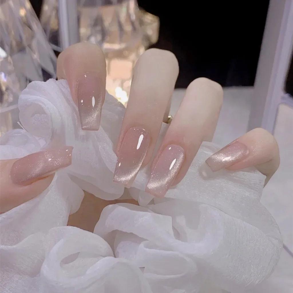24 Pièces Pointes d'Ongles Rose Nude Courtes Tête Ronde Faux Ongles avec Motif Portables Finis Faux Ongles Couverture Complète Press-on Nails