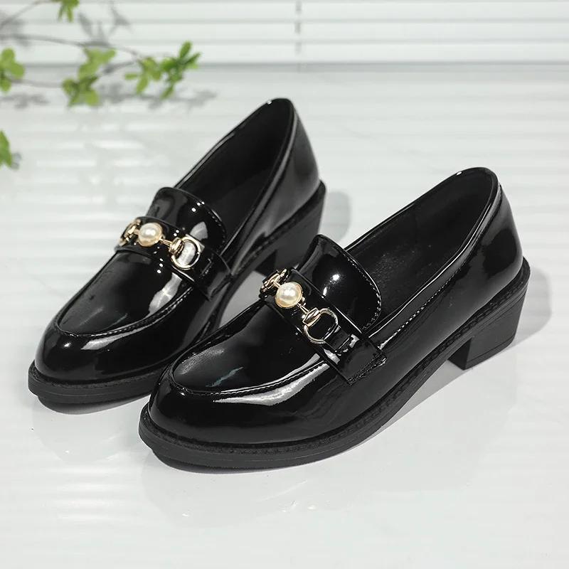 Spring New Leopard Printed Women Loafers Fashion Pearl Decor Thick Heel Ladies Shoes Pu Leather Big Size Office Shoes