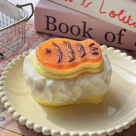 Taiyaki Squeeze Toy Stress Relief Fidget Toy Ultra-Realistic Dessert Food Sticky Squeeze Toys for Kids