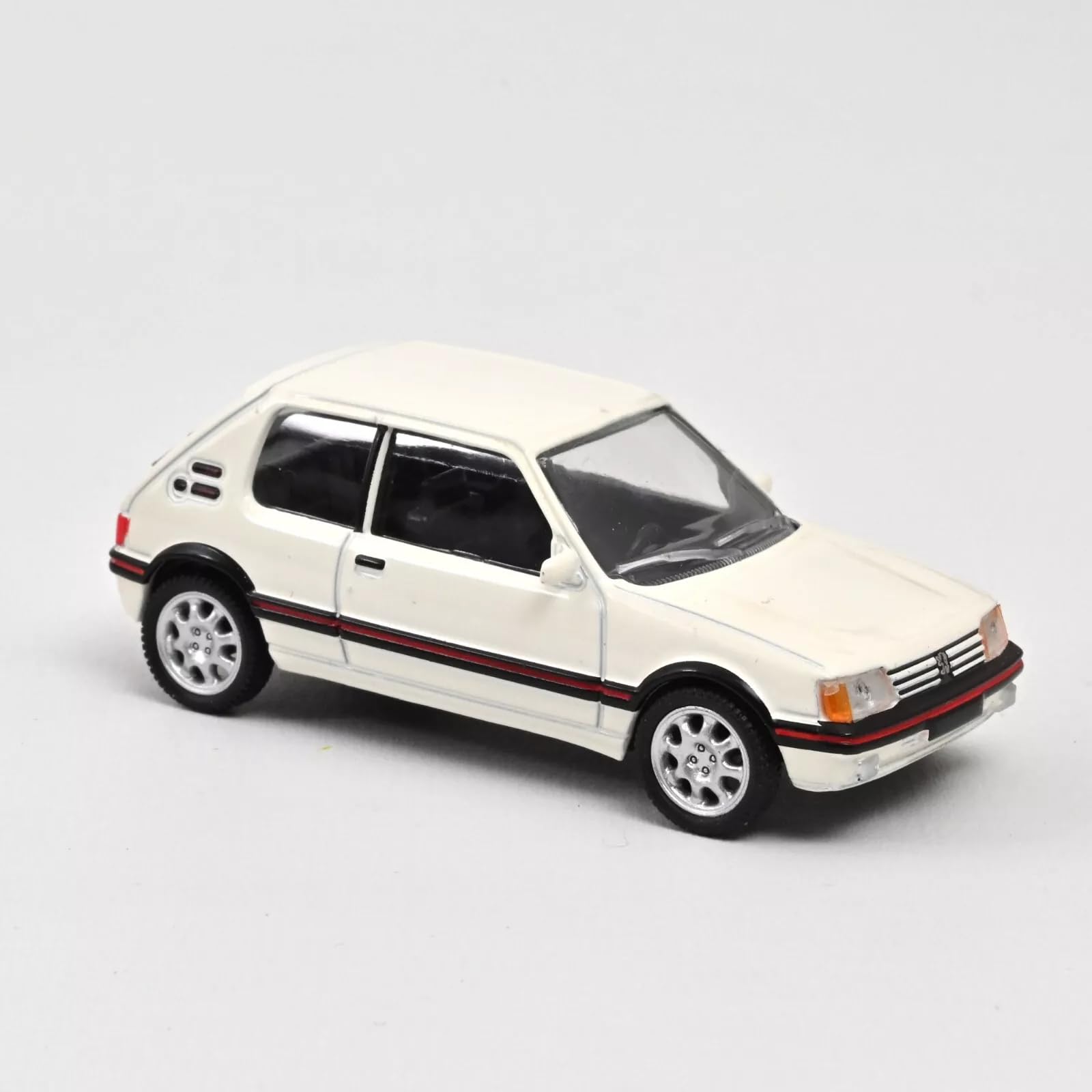 

Norev scale Peugeot 205 GTI 1988 White NOREV 205 GTI Diecast Car 1/54 Jet-Car [Used] белый