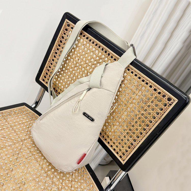 2024 Summer Women's Japanese-Style Nylon Crossbody Bag: Versatile, Fashionable, and Casual for Travel