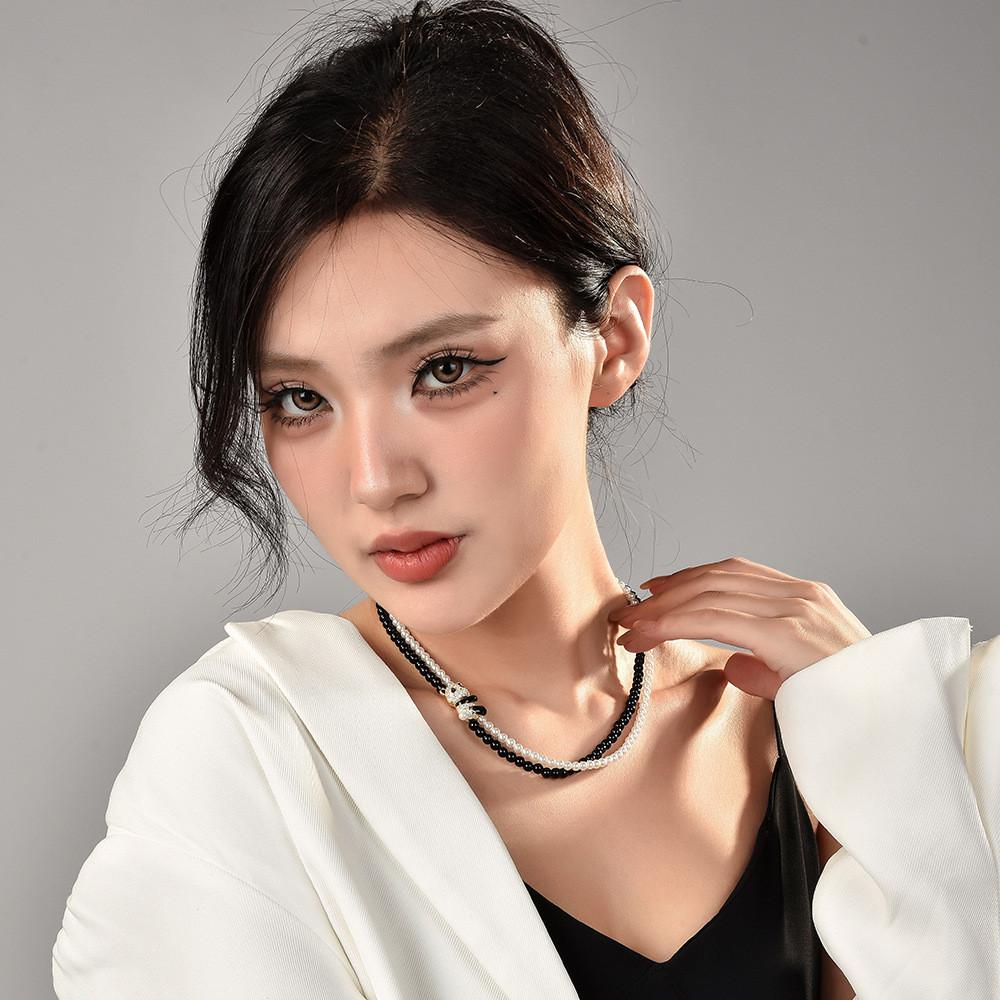 Black And Striking White Crystal Pearl Choker Necklace Featuring Vintage Panda Design For Enthusiasts Fashion