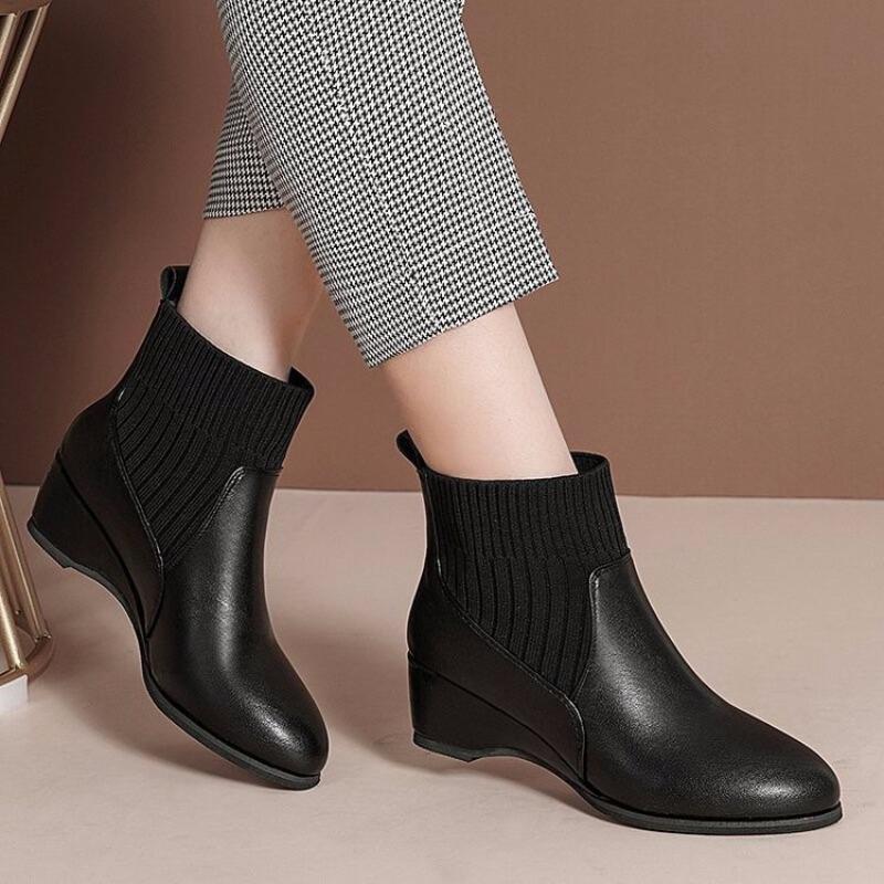 Winter velvet wedge heel round head soft leather short boots women's new short boots medium heel one pedal wool short women's boots
