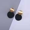 Earrings Are Fashionable And Personalized. Asymmetric Size Round Metal Matt Brushed Gold Geometric Earrings