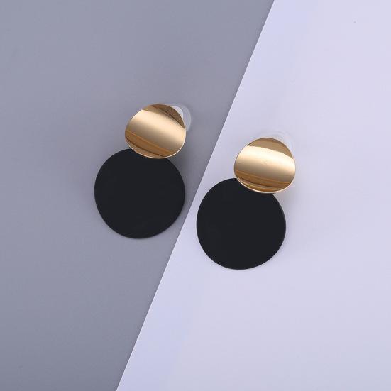 Earrings Are Fashionable And Personalized. Asymmetric Size Round Metal Matt Brushed Gold Geometric Earrings