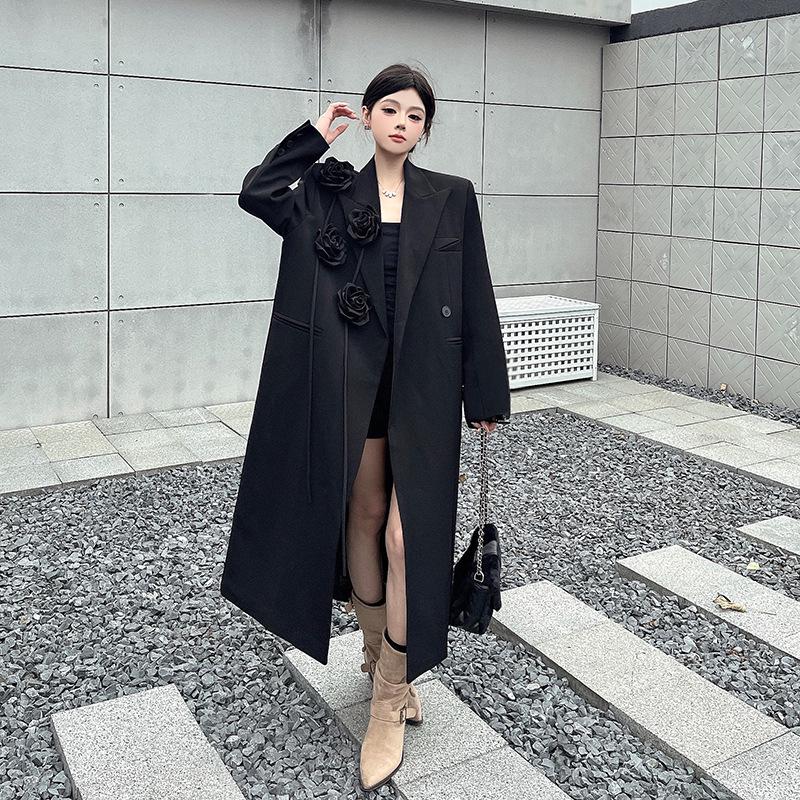 2025 Autumn Black 3D Floral Suit Jacket with Heavy Workmanship and Padded Shoulders