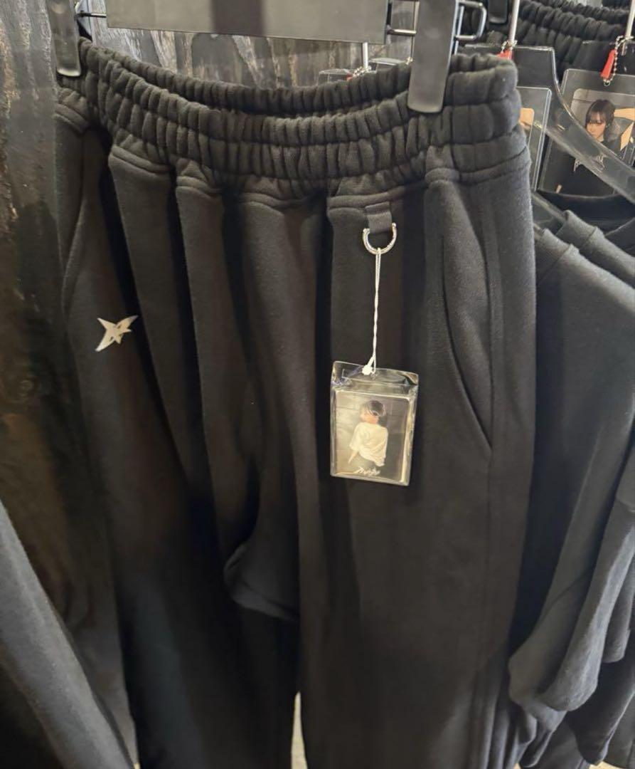 

[Б/У] aespa Брюки-поп-ап «Богатый мужчина» (Нет Коллекционной Карты)