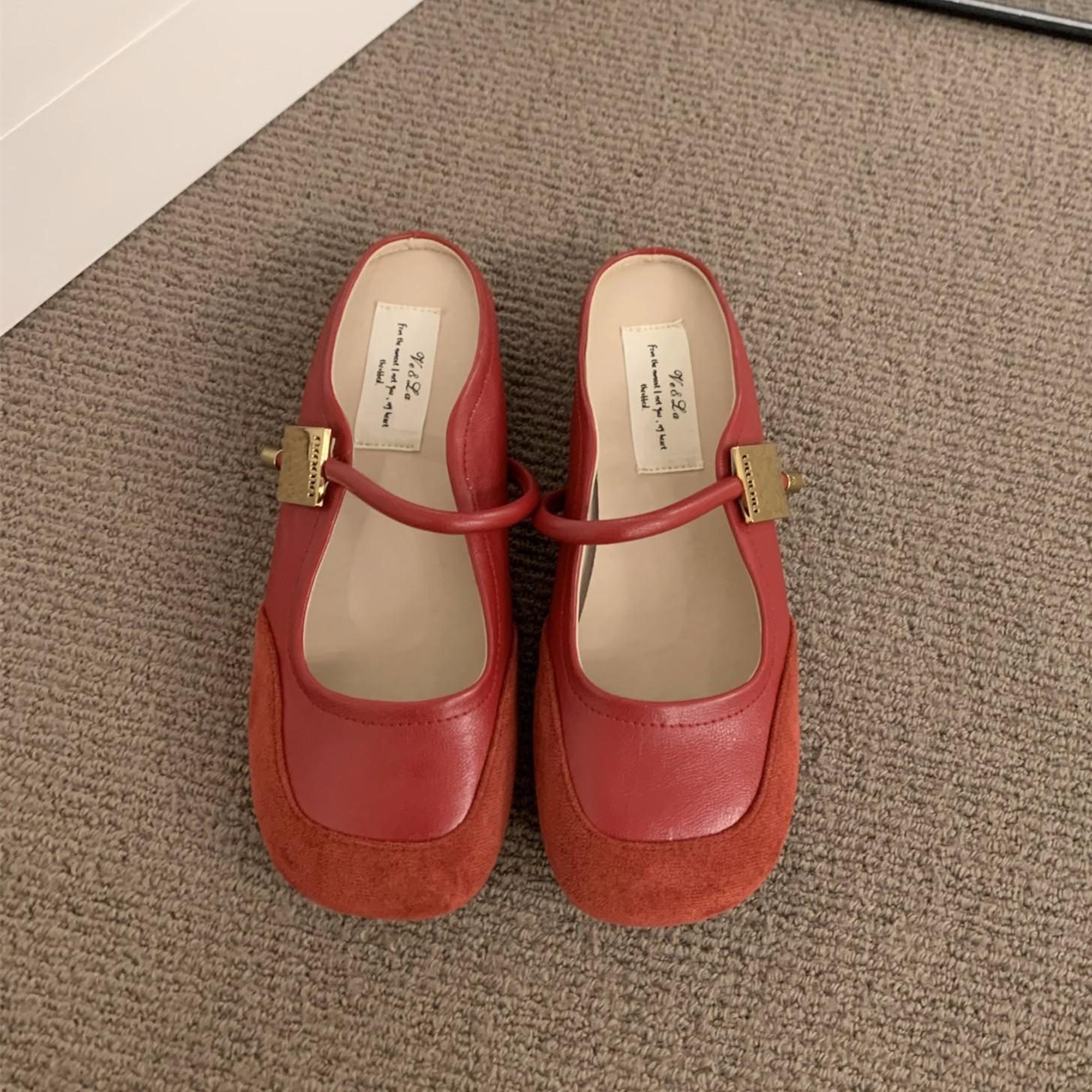 Flat-bottomed Xiaoxiang bag head half slippers women s shoes wear new summer Mary Jane half tray sandals 35 красный 2598₽