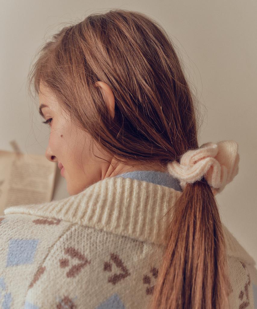 Melly&Rose Rose Corsage Knit Scrunchie (310541)_Cream