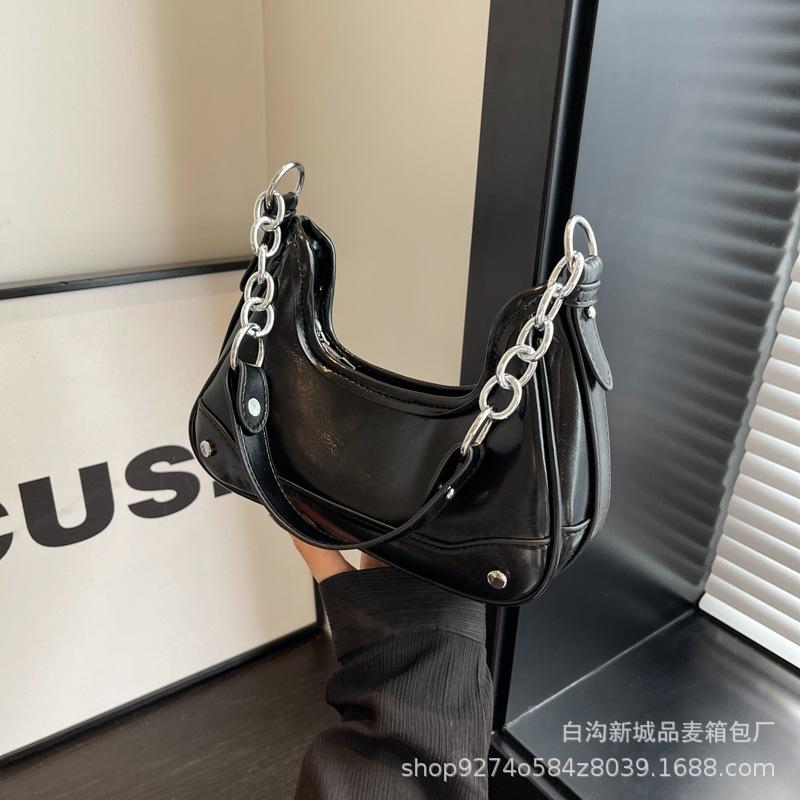 Popular chain underarm small bag women's 2025 new fashion shoulder bag foreign style explosion double shoulder strap crossbody