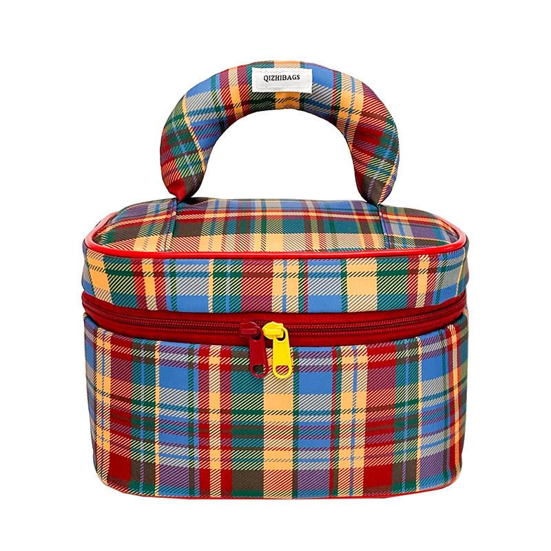 

Vintage Plaid Cosmetic Bag With Multiple Compartments For Travel And Daily Use